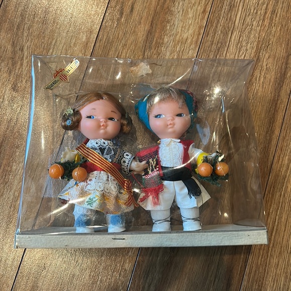 Other - VINTAGE Beautiful Dolls from Valencia Spain IN BOX